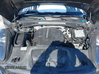 2021 Porsche Macan z VIN WP1AA2A50MLB06099, wystawiony jako IAAI lot #41601605 z przebiegiem 47 104 mil mil oraz . Historia ofert i sprzedaży dostępna na DreamBid. Obrazek 10.