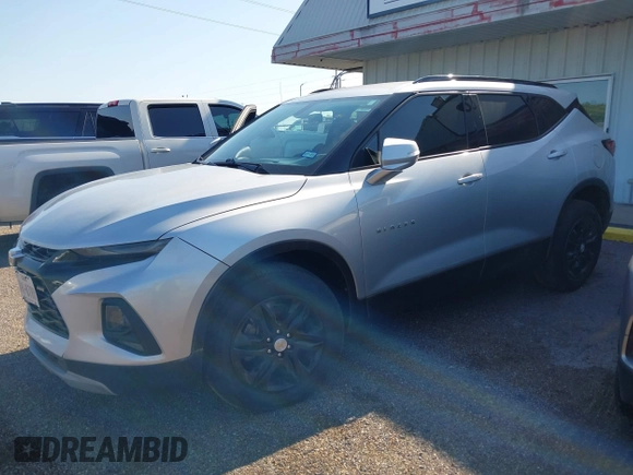 2020 Chevrolet Blazer LT z VIN 3GNKBCRS8LS557218, wystawiony jako IAAI lot #42132485 z przebiegiem 119 752 mil mil oraz . Historia ofert i sprzedaży dostępna na DreamBid. Obrazek 2.