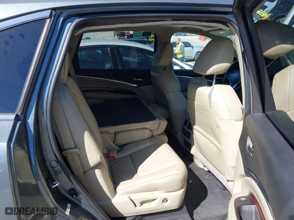 2015 Acura MDX Tech Pkg with VIN 5FRYD4H43FB029832, listed as a IAAI auction lot 41826848 with 66,000 mi miles. Bid and sale history available at carsss.com. Image 8.