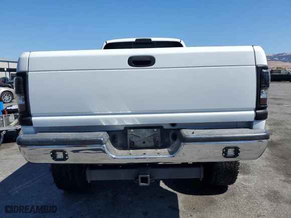 1996 Dodge Ram 1500 with VIN 3B7HF13Z5TM129127, listed as a Copart auction lot 71320904 with 177,066 mi miles and Salvage Title. Bid and sale history available at carsss.com. Image 6.