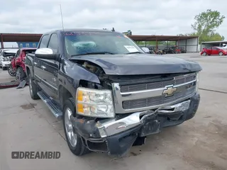 2010 Chevrolet Silverado 1500 LT with VIN 3GCRCSE03AG197651, listed as a IAAI auction lot 42053205 with 175,012 mi miles and . Bid and sale history available at DreamBid. Image 6.
