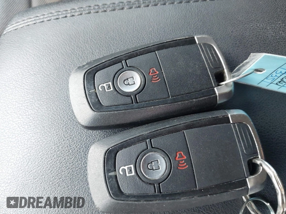 2020 Ford Edge SE z VIN 2FMPK3G99LBB59628, wystawiony jako IAAI lot #42403314 z przebiegiem 62 066 mil mil oraz . Historia ofert i sprzedaży dostępna na DreamBid. Obrazek 11.