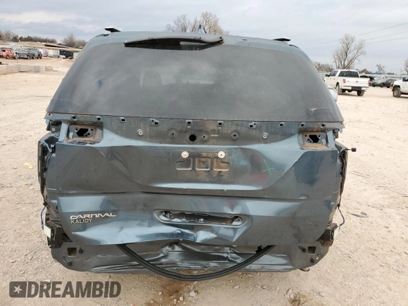 2024 Kia Carnival SX Prestige with VIN KNDNE5H30R6350368, listed as a Copart auction lot 84917884 with 18,751 mi miles and Salvage Title. Bid and sale history available at carsss.com. Image 6.