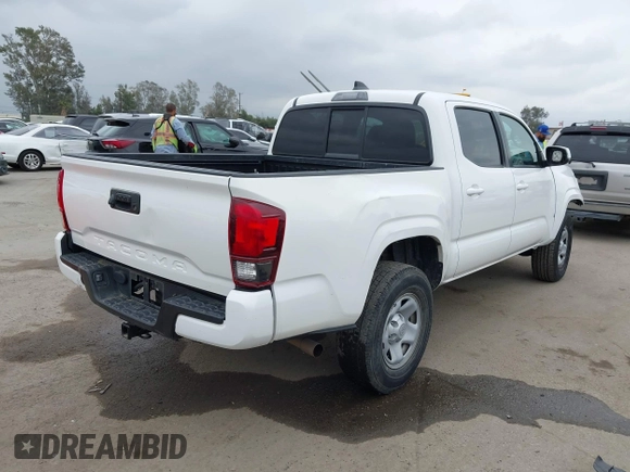 2021 Toyota Tacoma SR with VIN 3TYAX5GNXMT032184, listed as a IAAI auction lot 42204429 with 60,295 mi miles and . Bid and sale history available at DreamBid. Image 4.