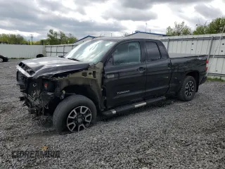 2017 Toyota Tundra SR z VIN 5TFUY5F18HX658174, wystawiony jako Copart lot #55230315 z przebiegiem 64 230 mil mil oraz Szkoda całkowita • Salvage title. Historia ofert i sprzedaży dostępna na DreamBid. Obrazek 1.