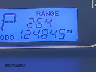 2010 Hyundai Elantra GLS z VIN KMHDU4AD4AU126950, wystawiony jako IAAI lot #42009934 z przebiegiem 124 845 mil mil oraz . Historia ofert i sprzedaży dostępna na DreamBid. Obrazek 15.
