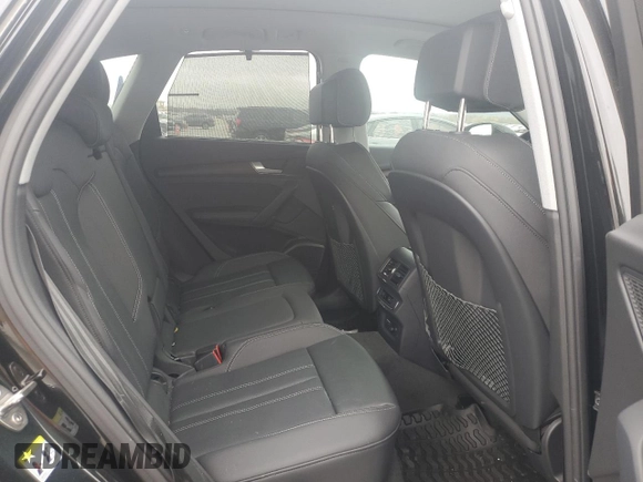 2024 Audi Q5 Premium Plus z VIN WA1BBAFY1R2000476, wystawiony jako Copart lot #84108294 z przebiegiem 11 209 mil mil oraz Szkoda całkowita • Salvage title. Historia ofert i sprzedaży dostępna na DreamBid. Obrazek 11.