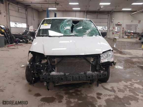 2019 Dodge Grand Caravan SE with VIN 2C4RDGBG7KR805713, listed as a IAAI auction lot 41590543 with 109,221 mi miles. Bid and sale history available at carsss.com. Image 12.