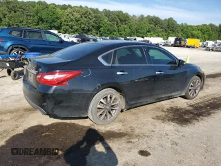 2017 Nissan Altima S with VIN 1N4AL3AP5HC142594, listed as a Copart auction lot 54756595 with 172,458 mi miles and Salvage title. Bid and sale history available at DreamBid. Image 3.