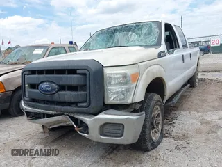 2014 Ford F-250 XL z VIN 1FT7W2B65EEB76210, wystawiony jako IAAI lot #42494326 z przebiegiem Nie podano mil oraz . Historia ofert i sprzedaży dostępna na DreamBid. Obrazek 6.