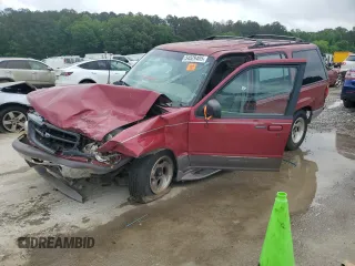 1996 Ford Explorer XL с VIN 1FMDU32X5TUD14799, выставлен на аукционе Copart как лот 54529405 с пробегом 195 730 миль миль и Списание • Salvage title. История ставок и продаж доступна на DreamBid. Изображение 1.