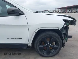 2017 Jeep Cherokee Sport with VIN 1C4PJLAB4HW619593, listed as a IAAI auction lot 42177037 with 113,674 mi miles and . Bid and sale history available at DreamBid. Image 18.