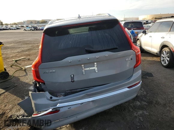 2025 Volvo XC90 Plus with VIN YV4062PE6S1342140, listed as a Copart auction lot 42954285 with 4,584 mi miles and Clean Title. Bid and sale history available at DreamBid. Image 6.