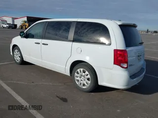 2019 Dodge Grand Caravan SE with VIN 2C4RDGBGXKR682747, listed as a IAAI auction lot 41840067 with 176,446 mi miles and . Bid and sale history available at DreamBid. Image 3.