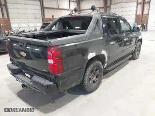 2007 Chevrolet Avalanche LT w/3LT with VIN 3GNFK123X7G314222, listed as a IAAI auction lot 41905428 with 231,114 mi miles. Bid and sale history available at carsss.com. Image 4.