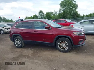 2019 Jeep Cherokee Latitude with VIN 1C4PJMCB5KD386572, listed as a IAAI auction lot 42364321 with 133,854 mi miles and . Bid and sale history available at DreamBid. Image 13.
