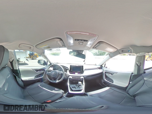 2020 Toyota RAV4 XLE with VIN 2T3W1RFV5LW058717, listed as a Copart auction lot 59592395 with 81,266 mi miles and Salvage title. Bid and sale history available at DreamBid. Image 16.