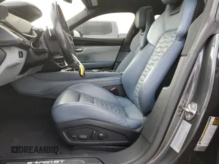 2022 Audi e-tron GT Prestige z VIN WAUEJBFW9N7004649, wystawiony jako Copart lot #45607895 z przebiegiem 29 616 mil mil oraz Szkody całkowita. Historia ofert i sprzedaży dostępna na DreamBid. Obrazek 7.