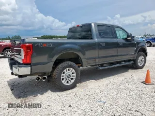 2019 Ford F-250 XL with VIN 1FT7W2BT3KEE86518, listed as a Copart auction lot 61844105 with 159,428 mi miles and Non repairable. Bid and sale history available at DreamBid. Image 3.