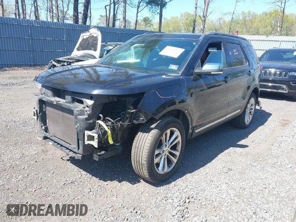 2019 Ford Explorer XLT z VIN 1FM5K8D83KGA01986, wystawiony jako IAAI lot #42114420 z przebiegiem 40 276 mil mil oraz . Historia ofert i sprzedaży dostępna na DreamBid. Obrazek 18.