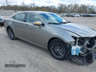 2018 Lexus ES 350 z VIN 58ABK1GG8JU094378, wystawiony jako IAAI lot #42049255 z przebiegiem 51 846 mil mil oraz . Historia ofert i sprzedaży dostępna na DreamBid. Obrazek 1.