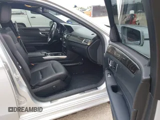 2016 Mercedes-Benz E 350 Luxury z VIN WDDHF8JB5GB217208, wystawiony jako IAAI lot #42200673 z przebiegiem 132 802 mil mil oraz . Historia ofert i sprzedaży dostępna na DreamBid. Obrazek 5.