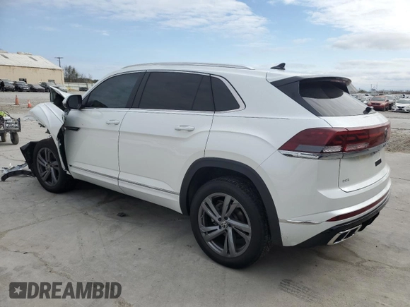 2024 Volkswagen Atlas SEL R-Line with VIN 1V2AE2CA5RC235798, listed as a Copart auction lot 46347495 with 1,306 mi miles and Salvage title. Bid and sale history available at DreamBid. Image 2.