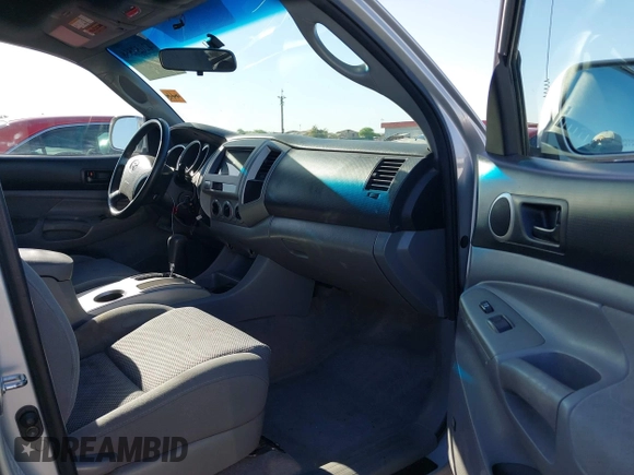 2007 Toyota Tacoma PreRunner with VIN 5TEJU62N27Z370963, listed as a IAAI auction lot 42057558 with 192,041 mi miles. Bid and sale history available at carsss.com. Image 5.