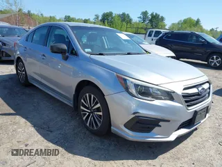 2018 Subaru Legacy z VIN 4S3BNAB68J3039825, wystawiony jako IAAI lot #42221960 z przebiegiem 153 413 mil mil oraz . Historia ofert i sprzedaży dostępna na DreamBid. Obrazek 1.