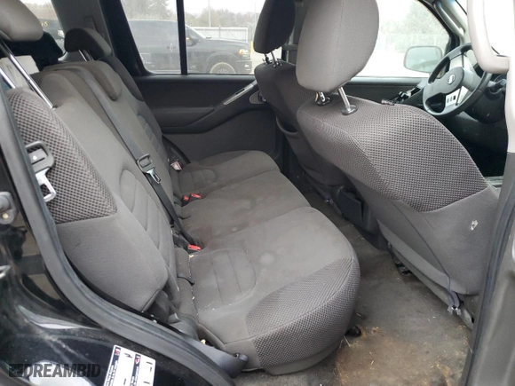 2011 Nissan Pathfinder Silver with VIN 5N1AR1NBXBC612701, listed as a Copart auction lot 82555234 with 0 mi miles and Non Repairable. Bid and sale history available at carsss.com. Image 11.