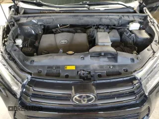 2017 Toyota Highlander XLE with VIN 5TDJZRFH9HS418707, listed as a Copart auction lot 62747345 with 160,033 mi miles and Salvage title. Bid and sale history available at DreamBid. Image 12.