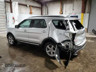 2017 Ford Explorer XLT with VIN 1FM5K8D80HGD76033, listed as a Copart auction lot 49769835 with 96,924 mi miles and Salvage Title. Bid and sale history available at DreamBid. Image 2.