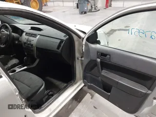 2010 Ford Focus SE with VIN 1FAHP3FN3AW190237, listed as a IAAI auction lot 42039390 with 338,458 mi miles. Bid and sale history available at carsss.com. Image 5.