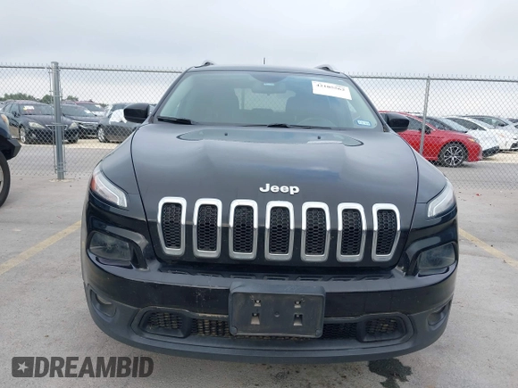 2018 Jeep Cherokee Latitude Plus z VIN 1C4PJLLB8JD537848, wystawiony jako IAAI lot #42105562 z przebiegiem 158 602 mil mil oraz . Historia ofert i sprzedaży dostępna na DreamBid. Obrazek 12.