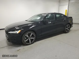 2025 Volvo S60 Core with VIN 7JRL12GJ0SG364550, listed as a Copart auction lot 52883295 with 14,275 mi miles and Clean Title. Bid and sale history available at carsss.com. Image 1.