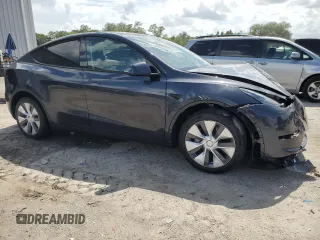 2024 Tesla Model Y Long Range z VIN 7SAYGDEE4RA251337, wystawiony jako Copart lot #59844555 z przebiegiem 16 011 mil mil oraz Szkoda całkowita • Salvage title. Historia ofert i sprzedaży dostępna na DreamBid. Obrazek 4.
