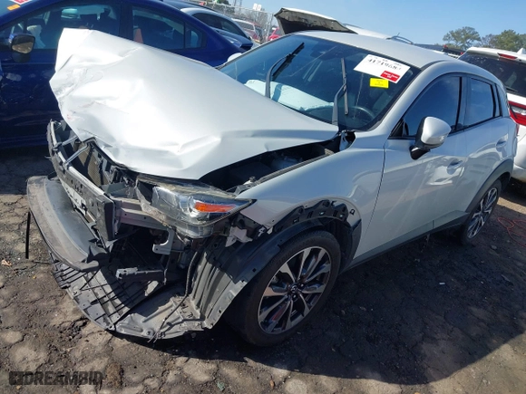 2019 Mazda CX-3 Touring with VIN JM1DKDC70K1406403, listed as a IAAI auction lot 41719684 with 119,602 mi miles. Bid and sale history available at carsss.com. Image 2.