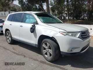 2012 Toyota Highlander Limited z VIN 5TDDK3EH8CS157529, wystawiony jako IAAI lot #42233777 z przebiegiem 116 206 mil mil oraz . Historia ofert i sprzedaży dostępna na DreamBid. Obrazek 1.