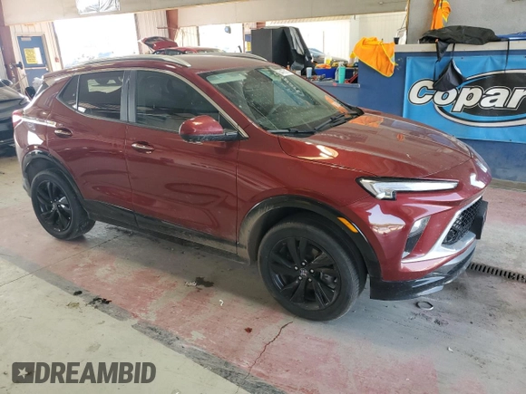 2024 Buick Encore GX Sport Touring z VIN KL4AMESL3RB209869, wystawiony jako Copart lot #64475815 z przebiegiem 28 017 mil mil oraz Szkoda całkowita • Salvage title. Historia ofert i sprzedaży dostępna na DreamBid. Obrazek 4.