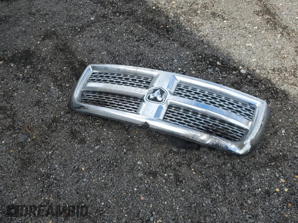 2013 Ram 2500 Laramie с VIN 3C6UR5KL5DG532557, выставлен на аукционе Copart как лот 57077435 с пробегом Не указан миль и Списание • Salvage title. История ставок и продаж доступна на DreamBid. Изображение 12.