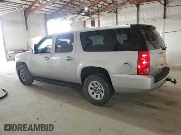 2010 GMC Yukon XL z VIN 1GKUKHE34AR126165, wystawiony jako Copart lot #52317135 z przebiegiem 234 675 mil mil oraz Tytuł czysty. Historia ofert i sprzedaży dostępna na DreamBid. Obrazek 2.