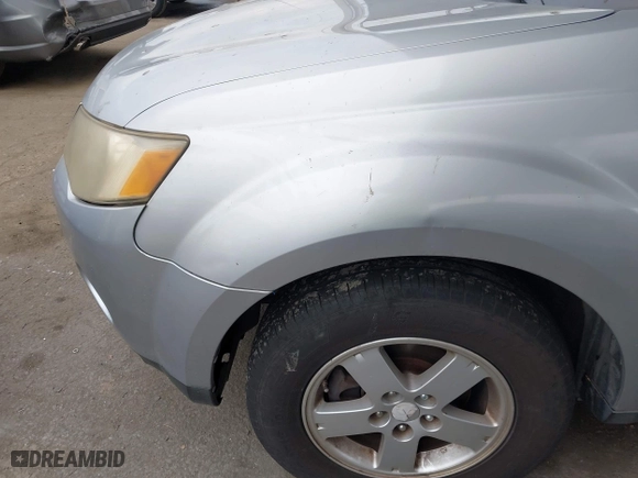 2008 Mitsubishi Outlander ES with VIN JA4LS21W68Z012158, listed as a IAAI auction lot 42051846 with 220,646 mi miles. Bid and sale history available at carsss.com. Image 13.