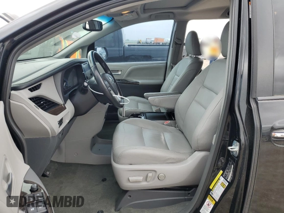 2015 Toyota Sienna XLE with VIN 5TDYK3DC5FS686559, listed as a Copart auction lot 51450425 with 208,964 mi miles and Salvage Title. Bid and sale history available at carsss.com. Image 7.