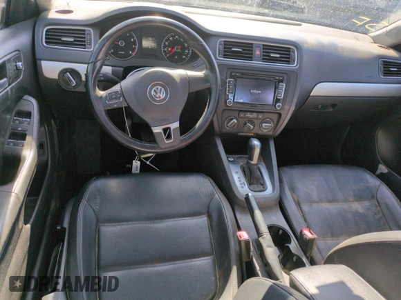 2014 Volkswagen Jetta SE with VIN 3VWD07AJ4EM427734, listed as a Copart auction lot 55093165 with 117,260 mi miles and Salvage title. Bid and sale history available at DreamBid. Image 8.