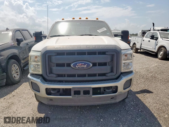 2013 Ford F-350 XL z VIN 1FD8X3HT8DEA92851, wystawiony jako Copart lot #54334765 z przebiegiem 293 897 mil mil oraz Tytuł czysty. Historia ofert i sprzedaży dostępna na DreamBid. Obrazek 5.