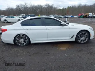 2018 BMW 5 Series M550i xDrive с VIN WBAJB9C56JB035929, выставлен на аукционе IAAI как лот 41732048 с пробегом 87 896 миль миль и . История ставок и продаж доступна на DreamBid. Изображение 12.