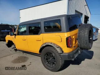 2022 Ford Bronco with VIN 1FMEE5BP6NLB66152, listed as a Copart auction lot 76822374 with 43,884 mi miles and Salvage title. Bid and sale history available at DreamBid. Image 2.