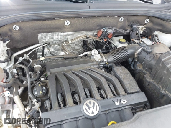 2021 Volkswagen Atlas SEL with VIN 1V2BR2CA4MC541523, listed as a IAAI auction lot 42326498 with 84,090 mi miles and . Bid and sale history available at DreamBid. Image 10.