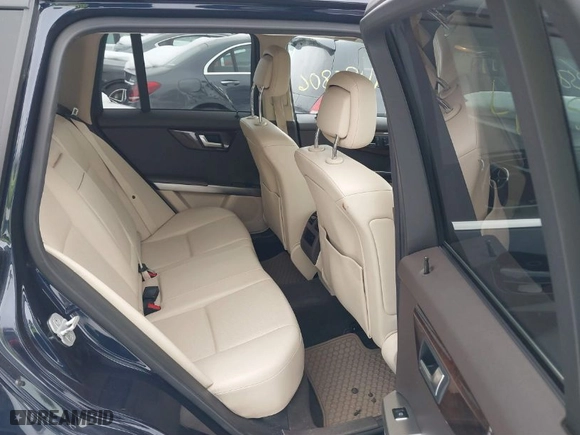 2015 Mercedes-Benz GLK-Class GLK 350 with VIN WDCGG8JB6FG350607, listed as a IAAI auction lot 41485806 with 129,349 mi miles. Bid and sale history available at carsss.com. Image 8.