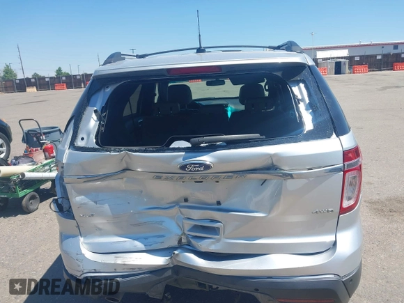 2014 Ford Explorer XLT z VIN 1FM5K8D83EGB37443, wystawiony jako IAAI lot #39818591 z przebiegiem 126 013 mil mil oraz . Historia ofert i sprzedaży dostępna na DreamBid. Obrazek 6.